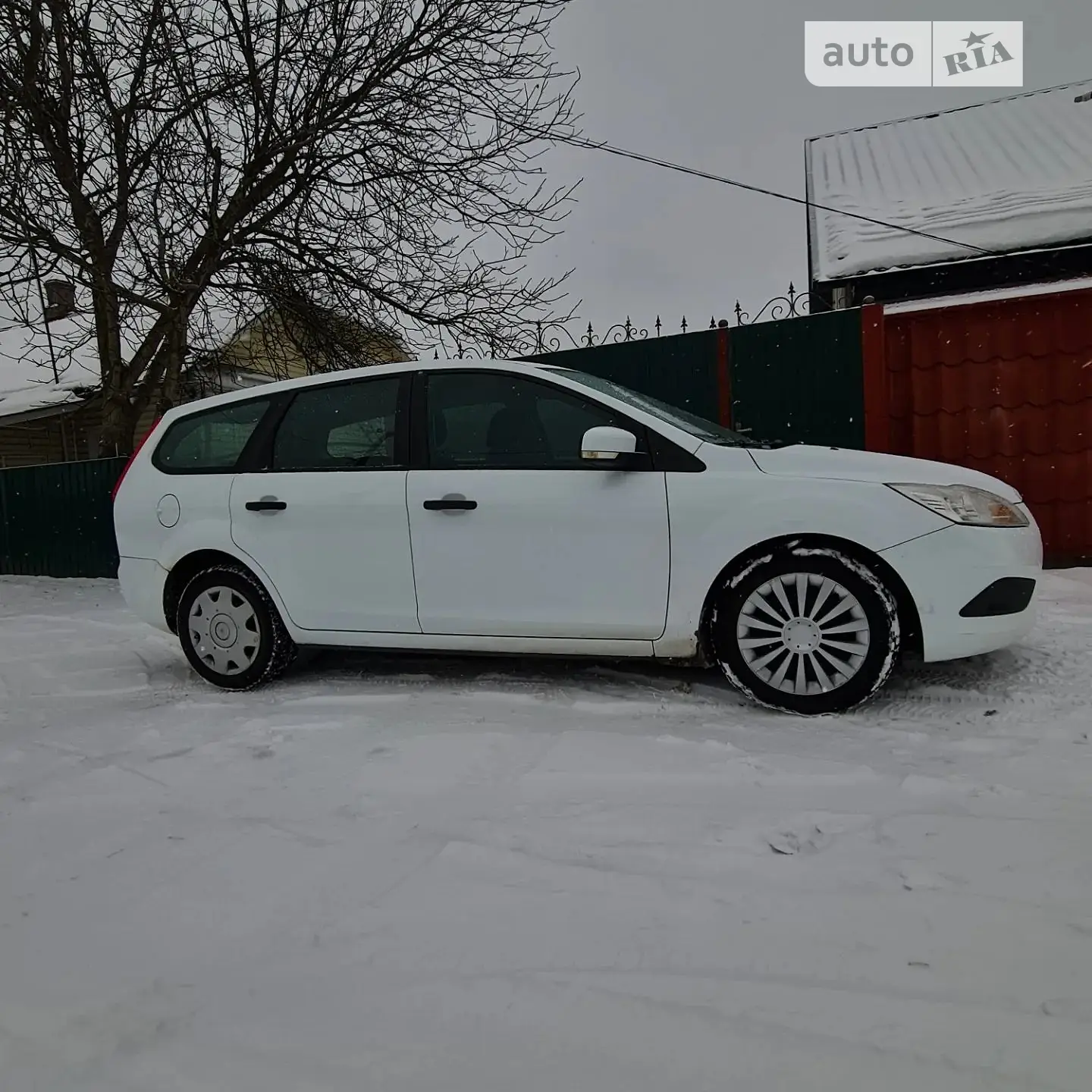 2010 Ford Focus - мініатюра 28