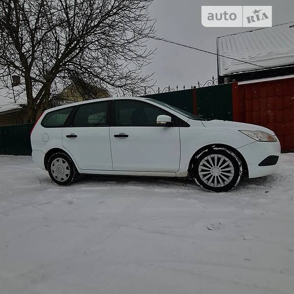 Универсал Ford Focus 2010 в Коростене