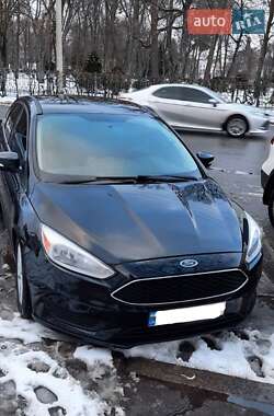 Седан Ford Focus 2015 в 