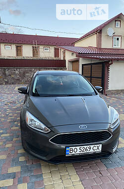 Седан Ford Focus 2016 в 