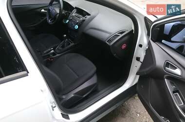 Седан Ford Focus 2016 в 