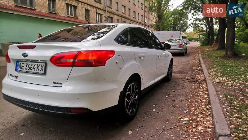 Седан Ford Focus 2016 в Кривом Роге