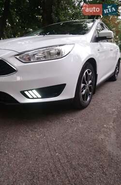 Седан Ford Focus 2016 в 