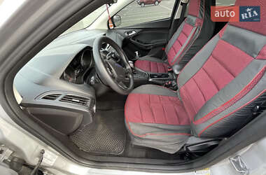 Седан Ford Focus 2016 в 