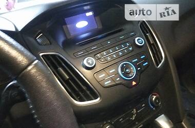 Хэтчбек Ford Focus 2016 в 