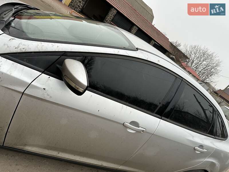 Седан Ford Focus 2016 в Киеве фото 10 Седан Ford Focus 2016 в Киеве