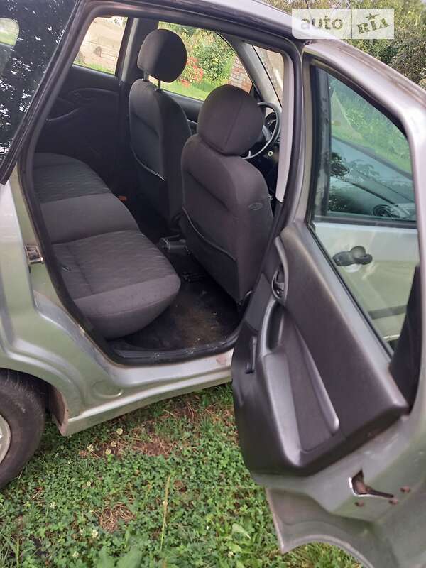 Хэтчбек Ford Focus 2002 в Звенигородке