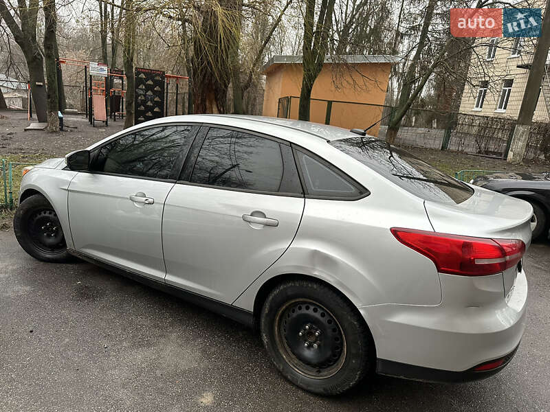 Седан Ford Focus 2016 в Киеве фото 5 Седан Ford Focus 2016 в Киеве