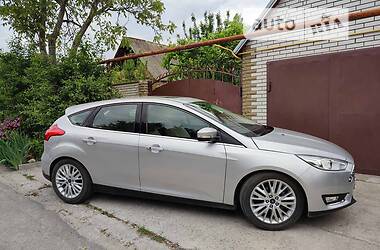 Хэтчбек Ford Focus 2018 в 