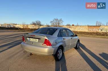 Седан Ford Focus 2001 в Южноукраинске