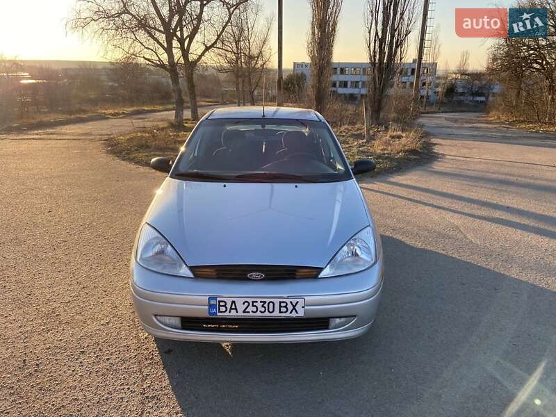 Седан Ford Focus 2001 в Южноукраинске