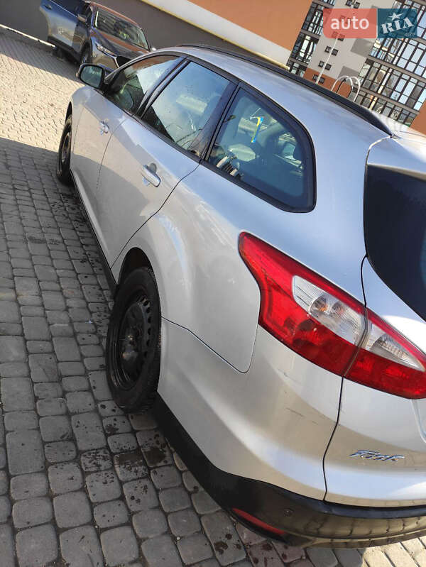 Универсал Ford Focus 2013 в Ивано-Франковске