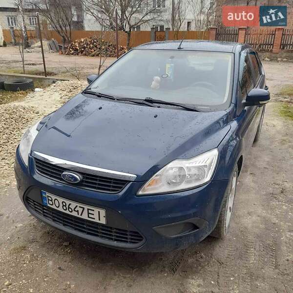 Хэтчбек Ford Focus 2010 в Кременце
