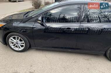 Седан Ford Focus 2016 в 