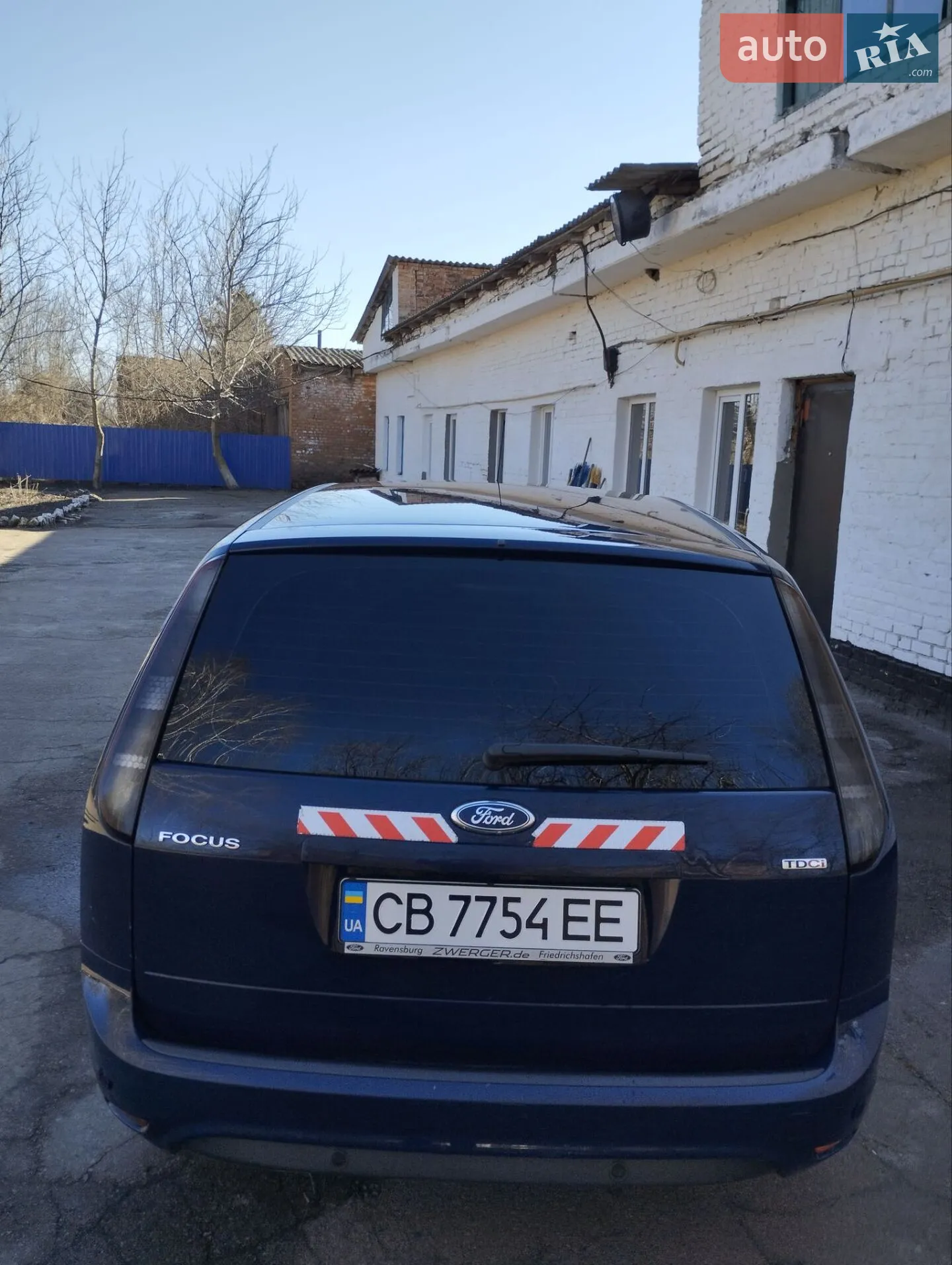 2010 Ford Focus - мініатюра 2