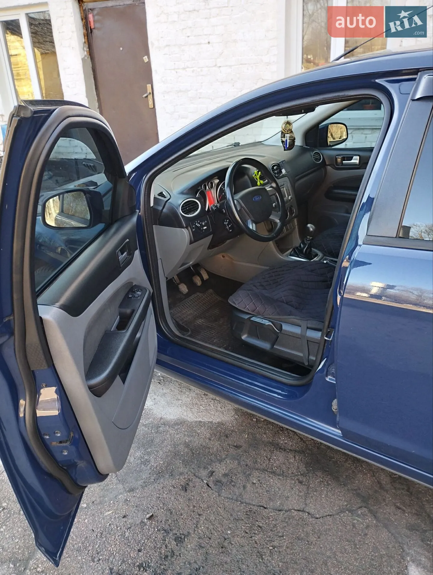 2010 Ford Focus - мініатюра 12