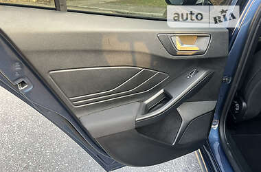 Хэтчбек Ford Focus 2020 в 
