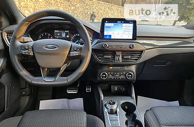 Хэтчбек Ford Focus 2020 в 