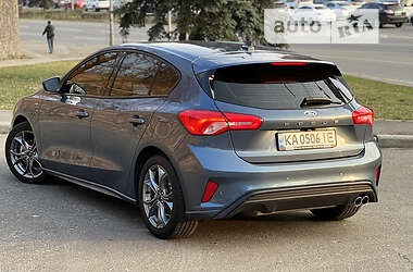 Хэтчбек Ford Focus 2020 в 