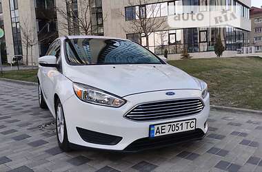 Хетчбек Ford Focus 2015 в 