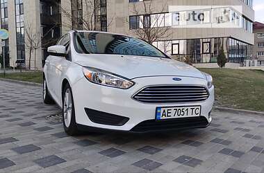 Хетчбек Ford Focus 2015 в 