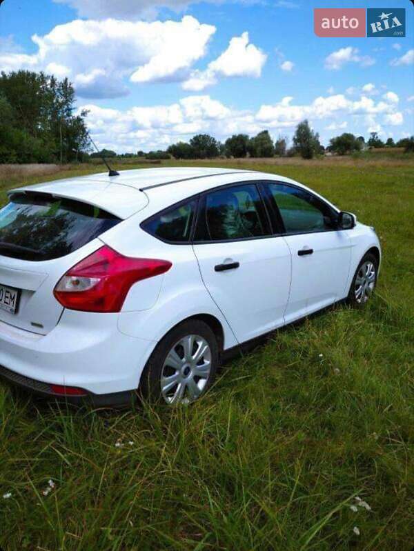 Хэтчбек Ford Focus 2014 в Киеве фото 14 Хэтчбек Ford Focus 2014 в Киеве