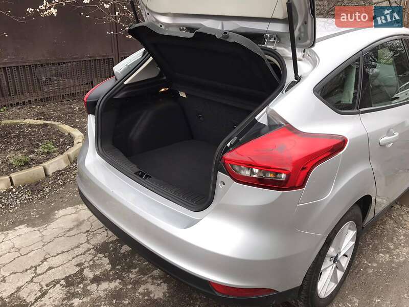 Хэтчбек Ford Focus 2017 в Запорожье
