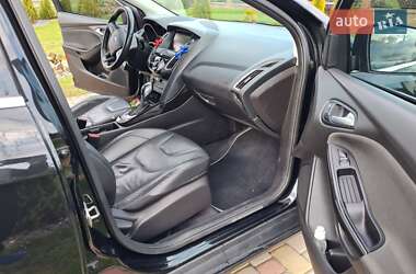 Седан Ford Focus 2015 в 