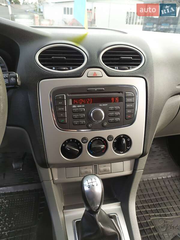 Универсал Ford Focus 2010 в Лановцах