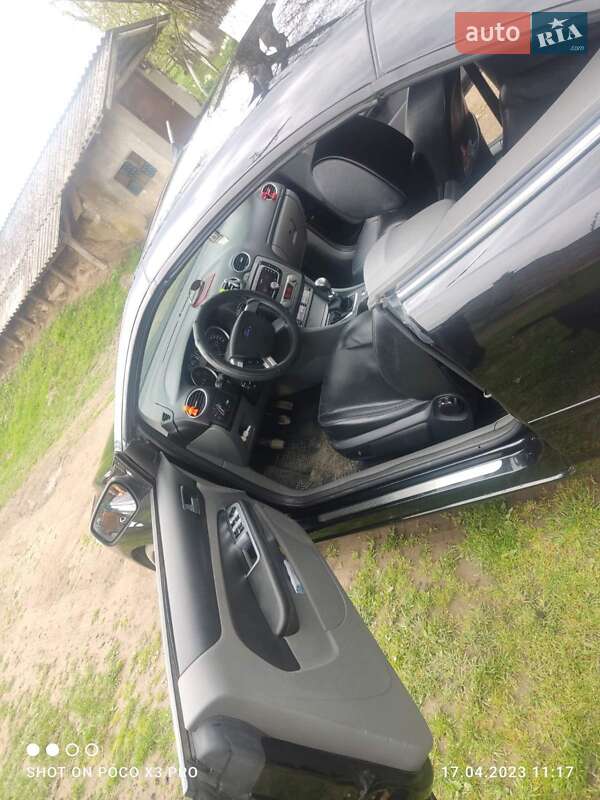 Кабриолет Ford Focus 2009 в Хусте