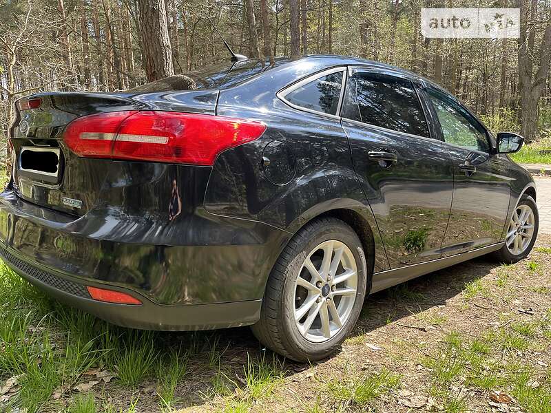 Седан Ford Focus 2015 в Львове