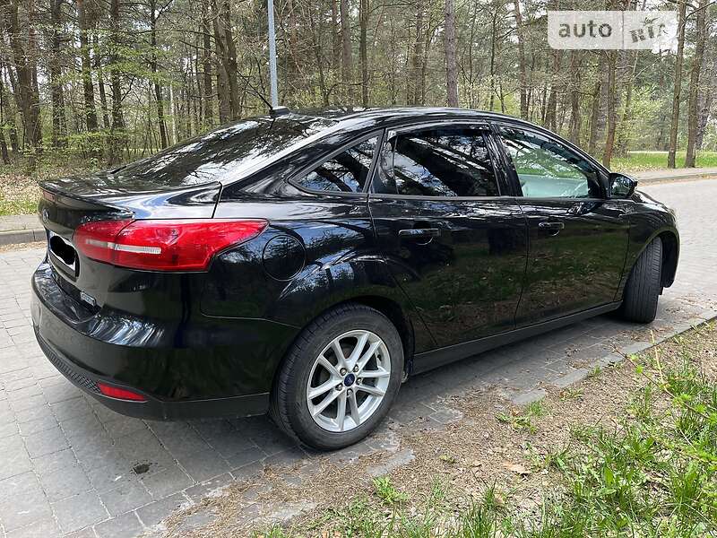 Седан Ford Focus 2015 в Львове
