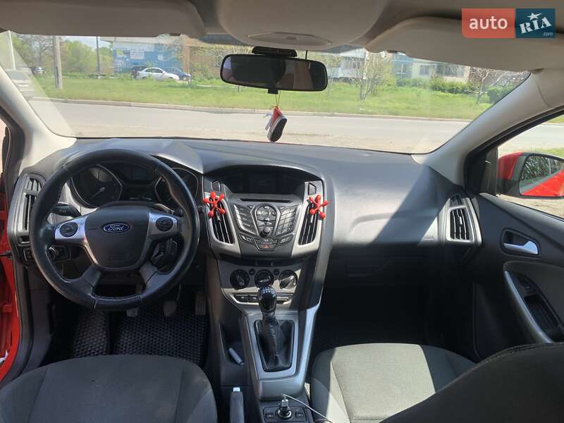 Универсал Ford Focus 2011 в Днепре фото 7 Универсал Ford Focus 2011 в Днепре