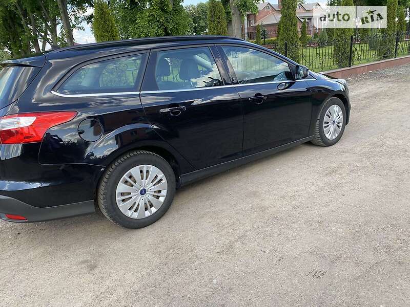 Универсал Ford Focus 2012 в Бобровице фото 18 Универсал Ford Focus 2012 в Бобровице