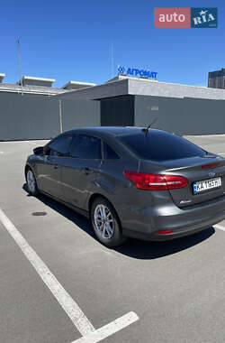 Седан Ford Focus 2017 в 