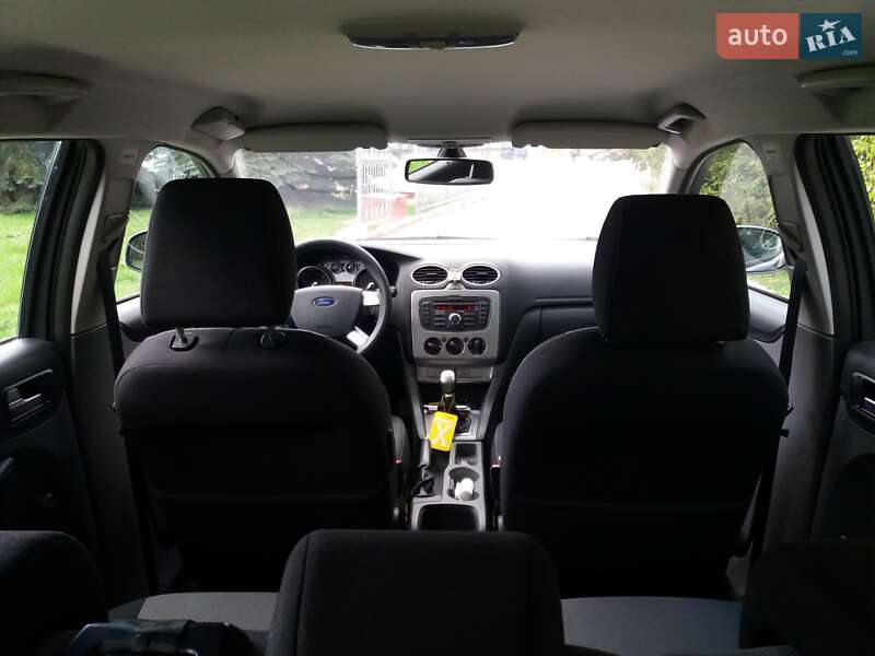 Універсал Ford Focus 2010 в Яворові