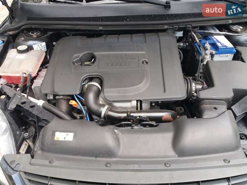 Універсал Ford Focus 2010 в Яворові