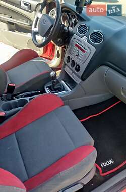 Хэтчбек Ford Focus 2008 в Самборе