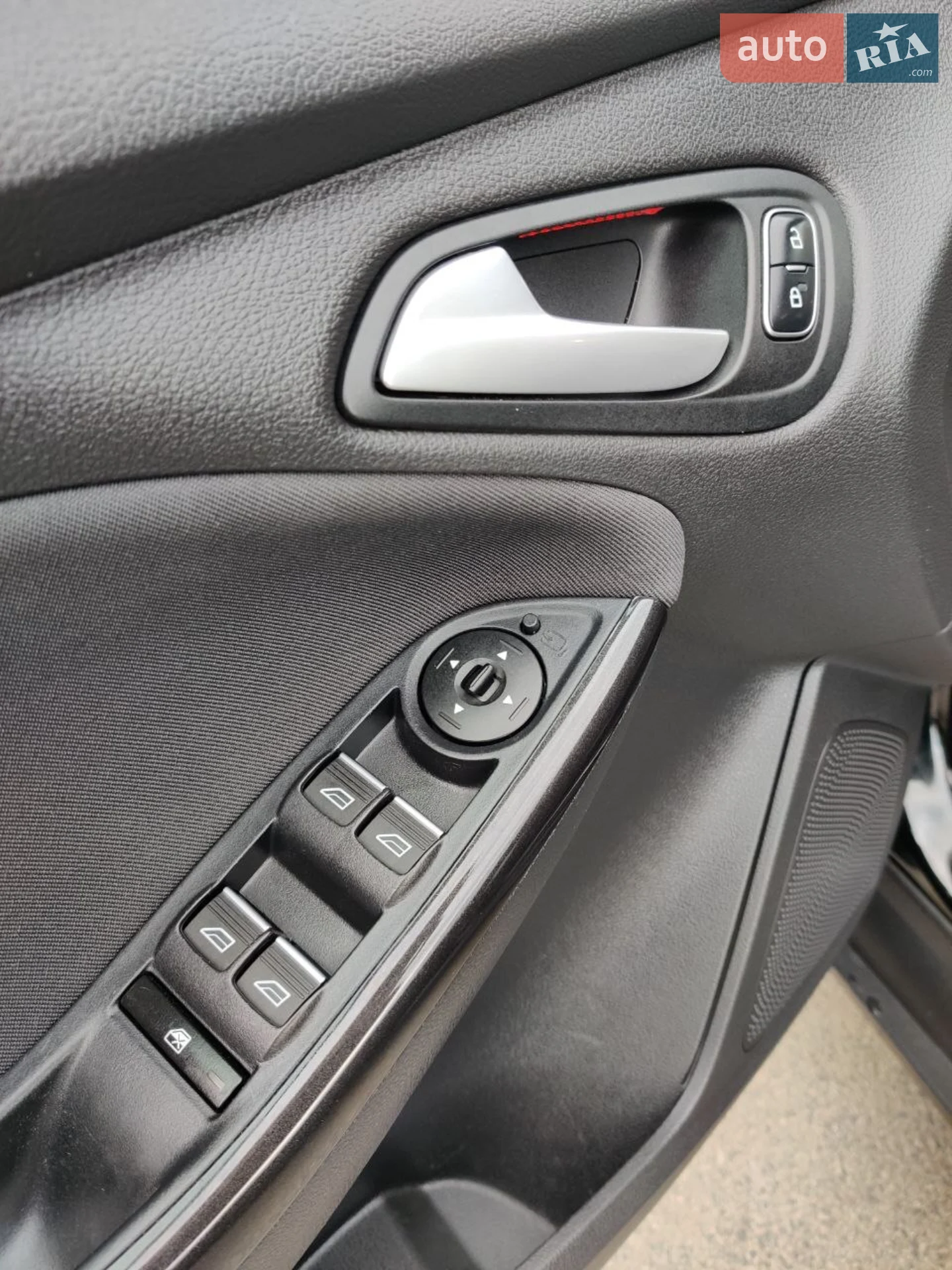 2016 Ford Focus - мініатюра 17