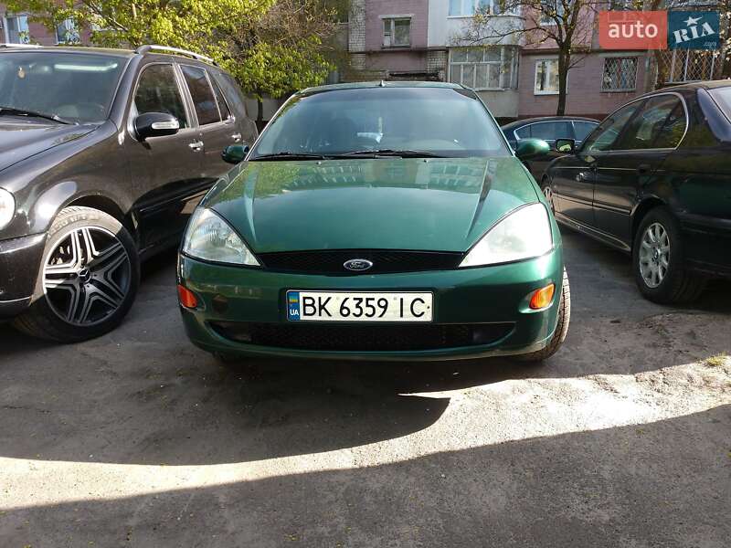Седан Ford Focus 2000 в Ровно фото 2 Седан Ford Focus 2000 в Ровно