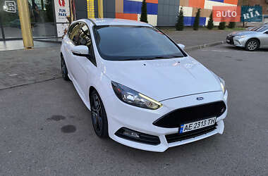 Хэтчбек Ford Focus 2018 в 