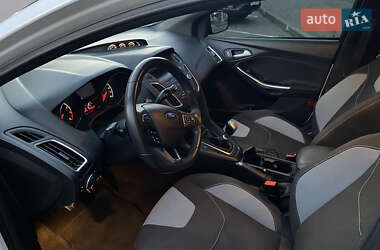 Хэтчбек Ford Focus 2018 в 