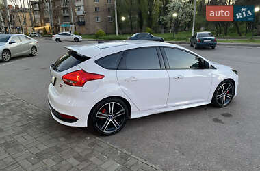 Хэтчбек Ford Focus 2018 в 