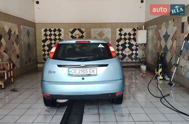 Хетчбек Ford Focus 1999 в Чернівцях