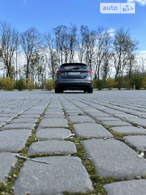 Хэтчбек Ford Focus 2016 в Тернополе