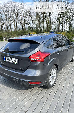 Хэтчбек Ford Focus 2016 в 