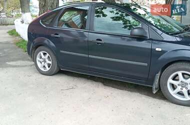 Хэтчбек Ford Focus 2006 в 