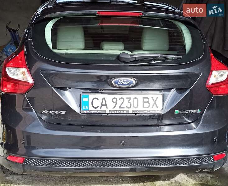 Хэтчбек Ford Focus 2013 в Умани