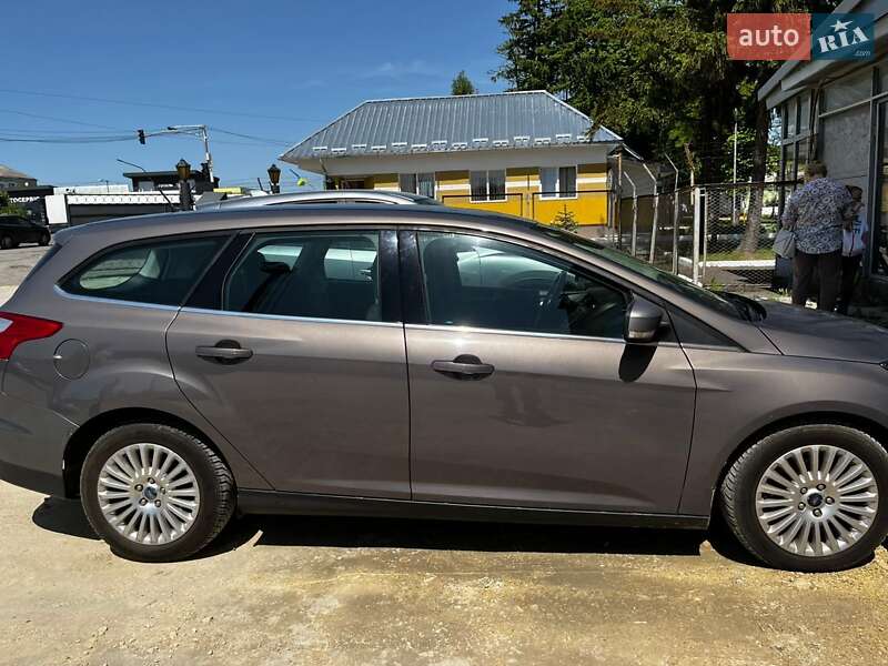 Универсал Ford Focus 2012 в Новояворовске