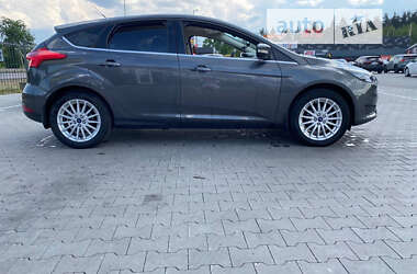 Хэтчбек Ford Focus 2017 в 
